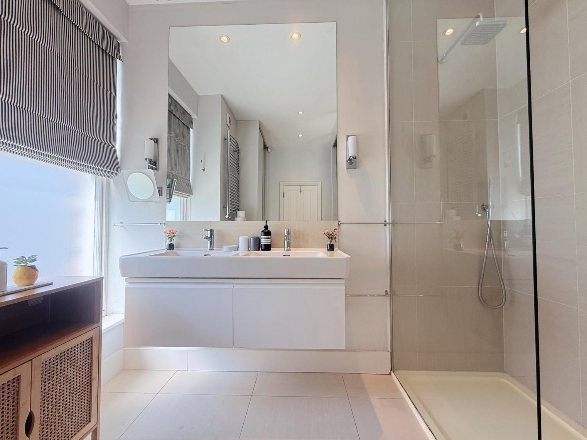 Spacious And Cosy 3Brs 5F House In Heart Of London Bagian luar foto